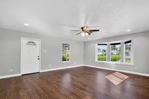 4034 Caplin St, Houston, TX 77026 - Photo 6