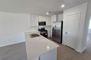 14684 S Ascot Bnd Cir, Conroe, TX 77306 - Photo 4