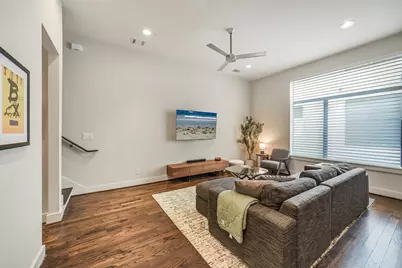 1004 California Street #203, Houston, TX 77006 - Photo 8