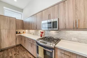1004 California St, Houston, TX 77006 - Photo 14