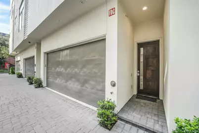 1004 California Street #203, Houston, TX 77006 - Photo 2