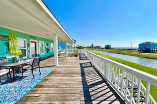 3174 Sea Castle Dr, Crystal Beach, TX 77650 - Photo 32