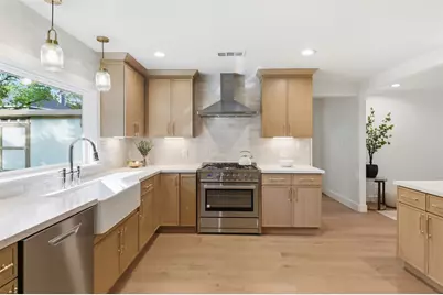 2210 Wakefield Drive, Houston, TX 77018 - Photo 16