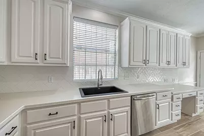 18 Turtle Creek Manor, Sugar Land, TX 77479 - Photo 16