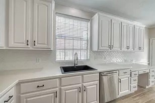 18 Turtle Creek Manor, Sugar Land, TX 77479 - Photo 16