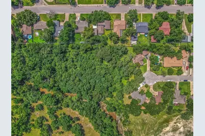 3814 Valley Oaks Drive, Bryan, TX 77802 - Photo 2