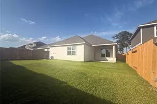 15761 Bayberry Trce Dr, Conroe, TX 77303 - Photo 2