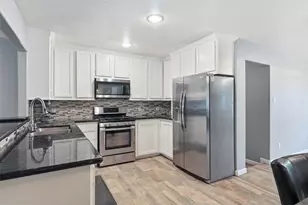 2706 Sweetgum St, Pasadena, TX 77502 - Photo 12