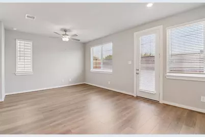 3109 Quiet Sunset Drive, Houston, TX 77080 - Photo 6