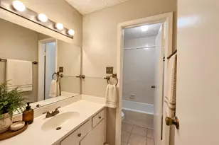 17742 Kings Park Ln, Houston, TX 77058 - Photo 18