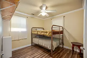 654 Calumet Dr, Palacios, TX 77465 - Photo 18