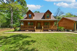 101-1/2 Ave J, Dickinson, TX 77539 - Photo 2