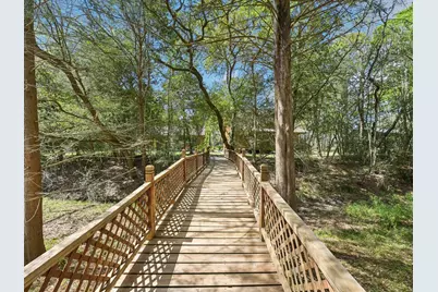 101-1/2 Avenue J, Dickinson, TX 77539 - Photo 32