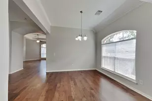 18 Vista Mill Pl, The Woodlands, TX 77382 - Photo 6