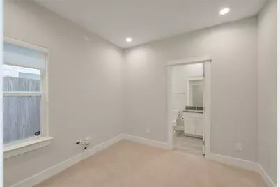 760 W Donovan Street, Houston, TX 77091 - Photo 4