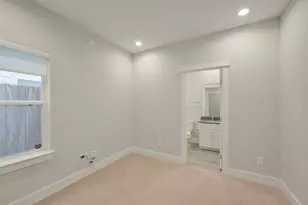 760 W Donovan St, Houston, TX 77091 - Photo 4