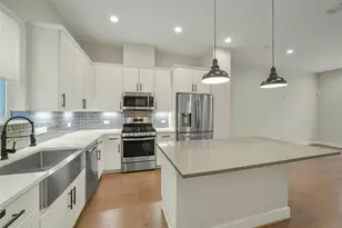760 W Donovan St, Houston, TX 77091 - Photo 12