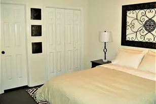 435 N Rivershire Dr, Conroe, TX 77304 - Photo 28