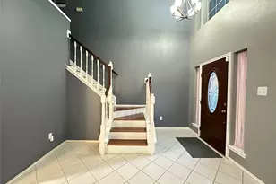 1247 Mountain Lake Dr, Missouri City, TX 77459 - Photo 4