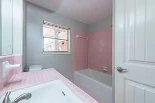 8003 Sharpview Dr, Houston, TX 77036 - Photo 18