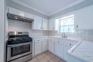 8003 Sharpview Dr, Houston, TX 77036 - Photo 10