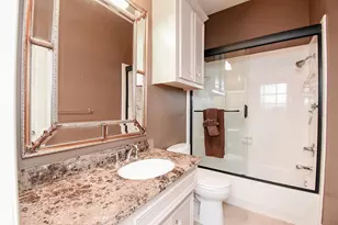 7514 Guinevere Dr, Sugar Land, TX 77479 - Photo 46
