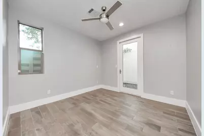 3204 Sherman Street, Houston, TX 77003 - Photo 8