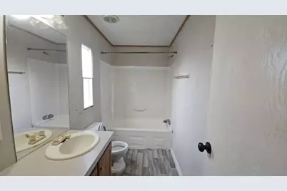 11919 Kingslake Forest Drive, Houston, TX 77044 - Photo 10
