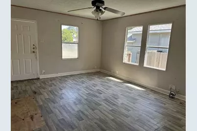 11919 Kingslake Forest Drive, Houston, TX 77044 - Photo 2