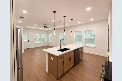 220 N Fairway Loop, Coldspring, TX 77331 - Photo 4