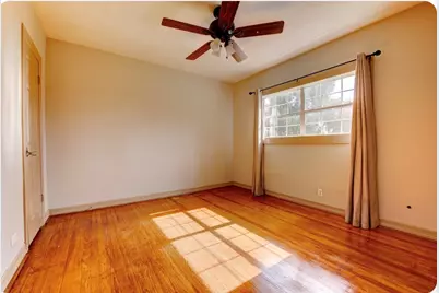 4303 Castor Street, Houston, TX 77022 - Photo 14