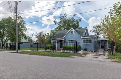 4303 Castor Street, Houston, TX 77022 - Photo 2