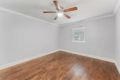 10719 Del Monte Drive, Houston, TX 77042 - Photo 8