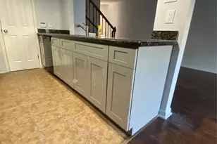 939 Memorial Village Dr, Houston, TX 77024 - Photo 14