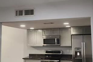 939 Memorial Village Dr, Houston, TX 77024 - Photo 16