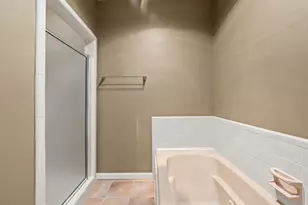 294 Sugar Berry Cir, Houston, TX 77024 - Photo 28