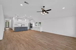 15951 Mahogany Mist Dr, Conroe, TX 77302 - Photo 16