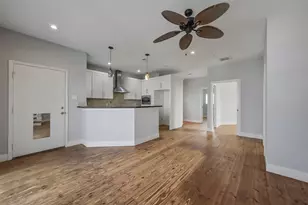 2507 Bay Oaks Harbor Dr, Baytown, TX 77523 - Photo 10