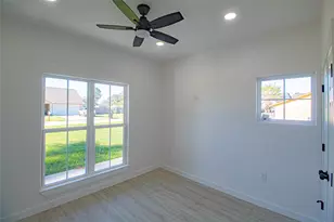 131 Bending Oaks Dr, Livingston, TX 77351 - Photo 6