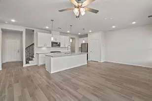 10312 Marston Vineyard Dr, Houston, TX 77025 - Photo 6