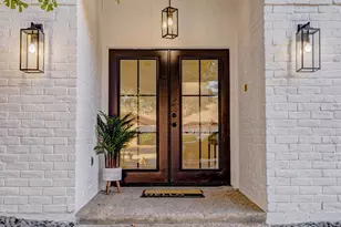 10303 Chevy Chase Dr, Houston, TX 77042 - Photo 1