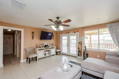 7423 Londres Drive, Houston, TX 77083 - Photo 6