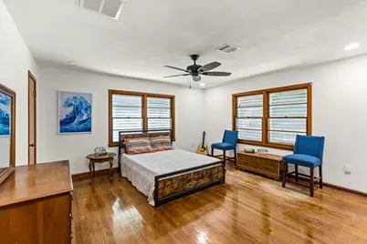 4827 Avenue Q 1/2, Galveston, TX 77551 - Photo 14