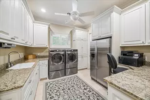 1720 Magnolia Ln, Kingwood, TX 77339 - Photo 12