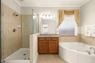 13322 Larkhill Gardens Lane, Sugar Land, TX 77498 - Photo 20