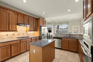 13322 Larkhill Gardens Ln, Sugar Land, TX 77498 - Photo 12