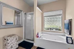 406 Silver Creek Cir, Richmond, TX 77406 - Photo 10