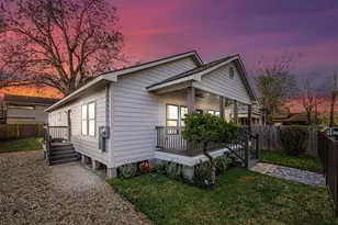 2111 Chapman St, Houston, TX 77009 - Photo 2