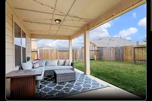 9815 Opal Rock Dr, Rosharon, TX 77583 - Photo 10