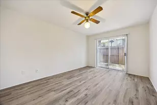 6500 Sands Point Dr, Houston, TX 77074 - Photo 4